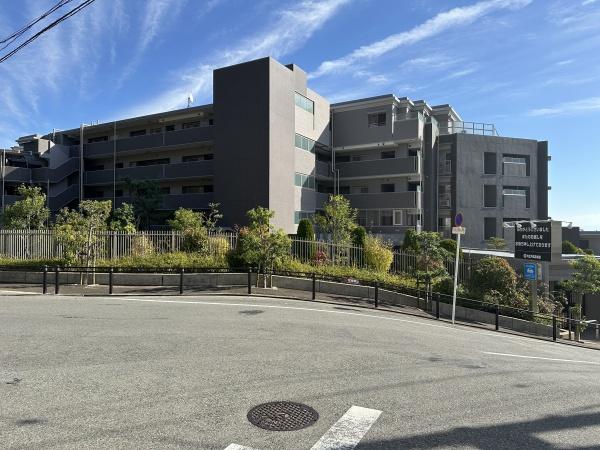 ネバーランドシエル箕面　N棟