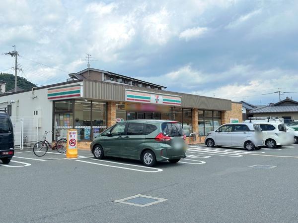 箕面市坊島４丁目の中古一戸建て(セブン-イレブン箕面坊島５丁目店)