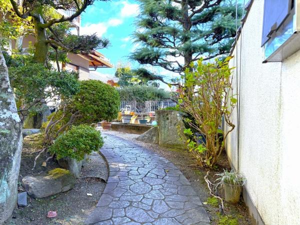 箕面市坊島４丁目の中古一戸建て