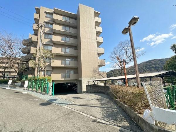 サンロイヤル池田バードヒルズ２号館