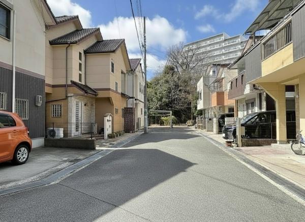 箕面市粟生新家２丁目の中古一戸建て