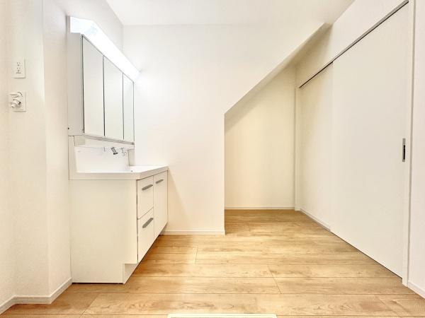 箕面市新稲４丁目の新築一戸建