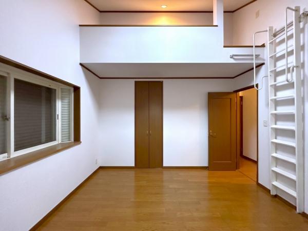箕面市新稲１丁目の中古一戸建て