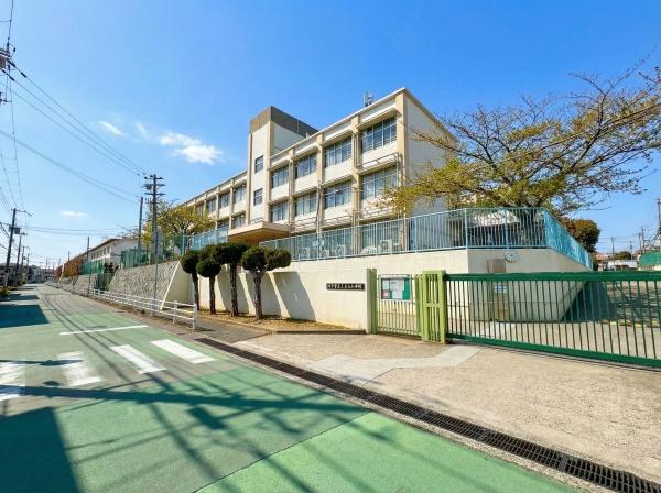 神戸市垂水区小束山２丁目の中古一戸建て(神戸市立小束山小学校)