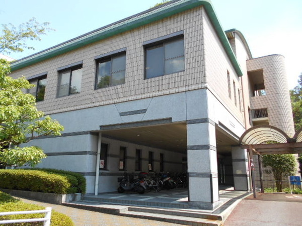 OTC第1ハイツ(箕面市立萱野南図書館)