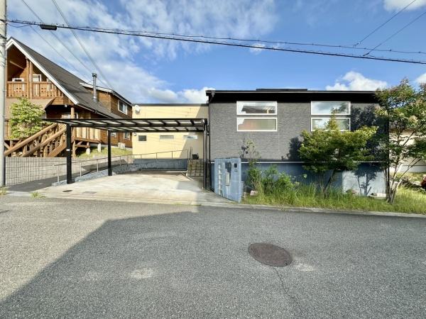 箕面市森町中２丁目の中古一戸建