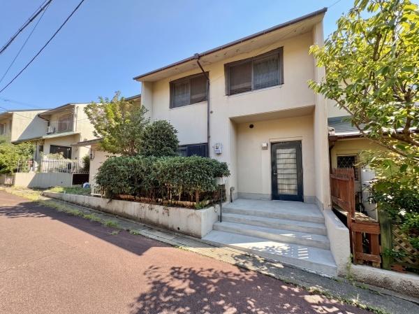池田市伏尾台２丁目の中古テラスハウス