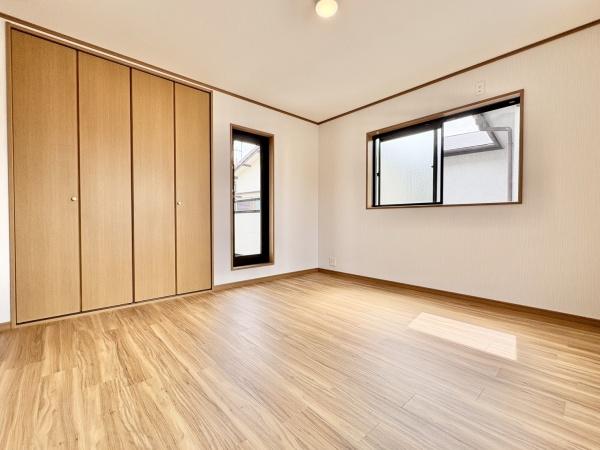 箕面市西小路３丁目の中古一戸建て