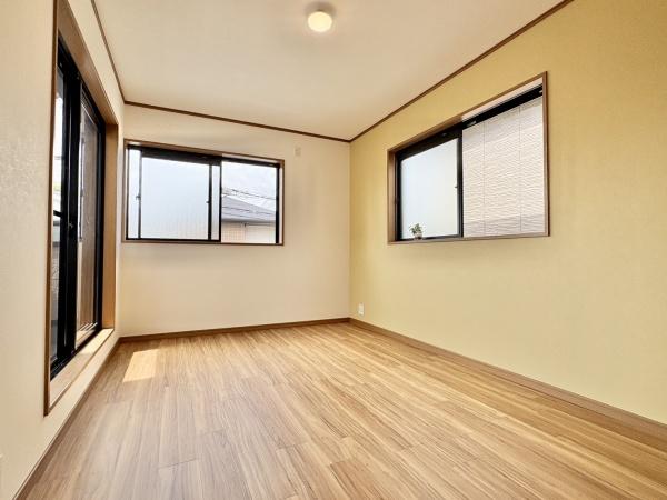箕面市西小路３丁目の中古一戸建て