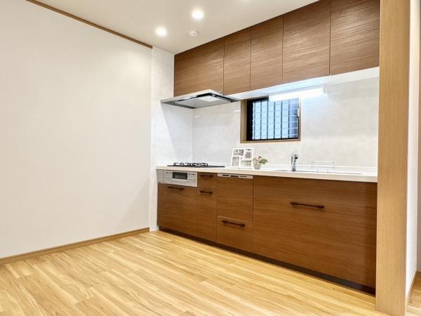箕面市西小路３丁目の中古一戸建