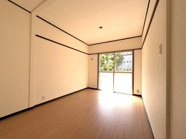 粟生第二住宅３号棟　１階