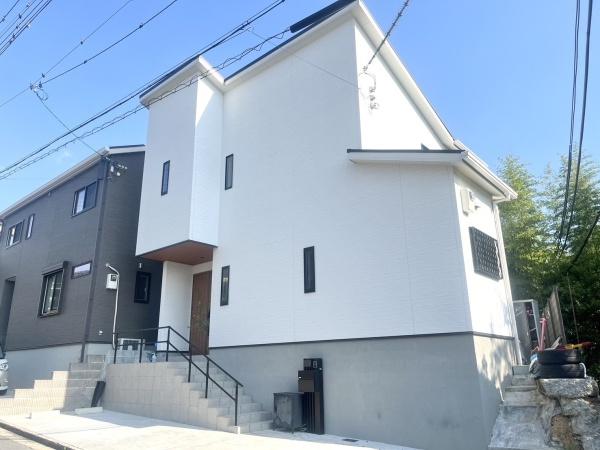 川西市鶯台1丁目