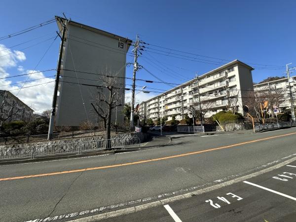箕面如意谷住宅　１９号棟