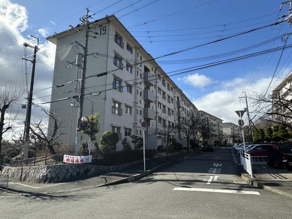 箕面如意谷住宅　１９号棟
