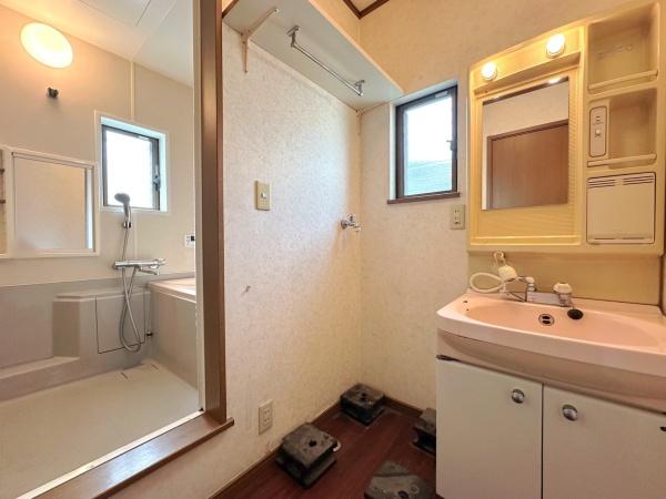 川西市美園町の中古一戸建て