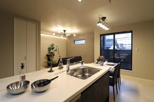 八尾市東本町５丁目の中古一戸建て