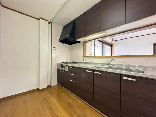 東大阪市西岩田4丁目　【中古戸建】