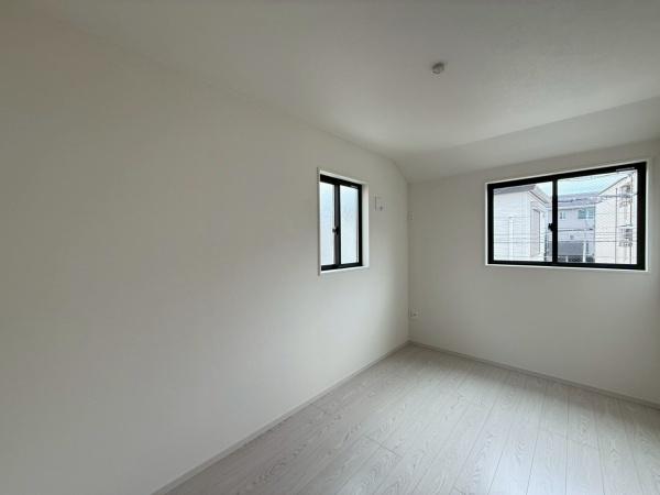 東大阪市菱屋西5丁目　【新築戸建て2号棟】
