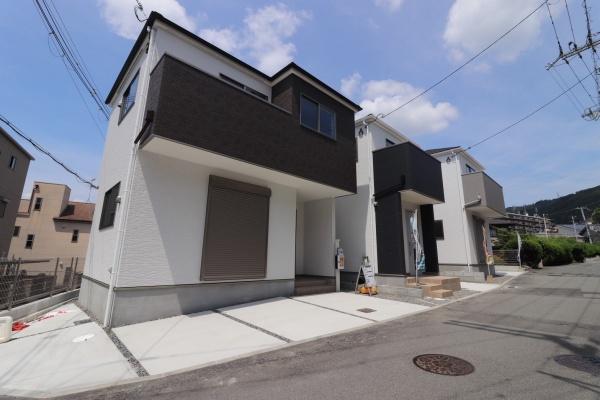 東大阪市東石切町1期1号棟　【新築戸建て】