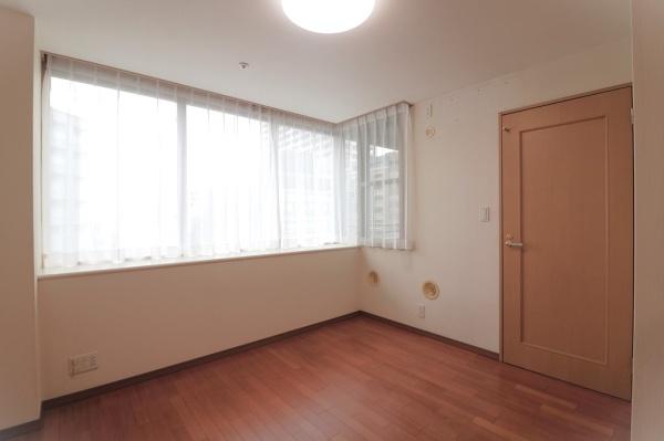 クレール大手前ソリスト　【中古マンション】