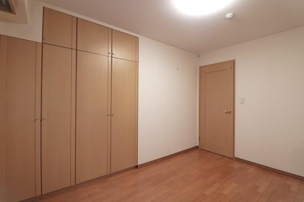 クレール大手前ソリスト　【中古マンション】