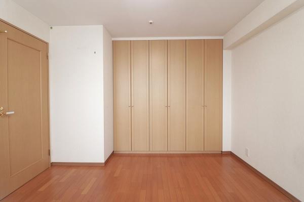 クレール大手前ソリスト　【中古マンション】