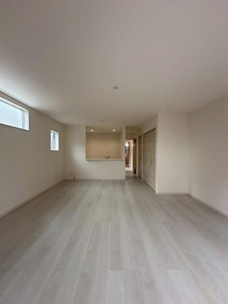 八尾市高安町南4丁目　2号棟　【新築戸建て】
