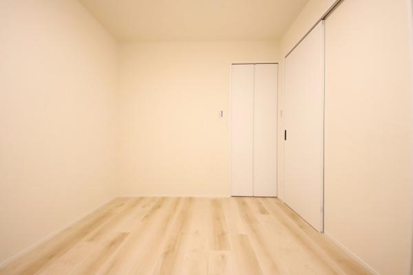 コスモハイツ小阪　【中古マンション】