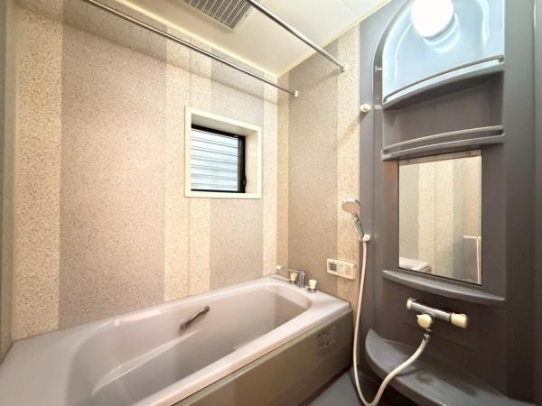 東大阪市中鴻池町３丁目の中古一戸建て