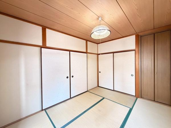 東大阪市中鴻池町３丁目の中古一戸建て