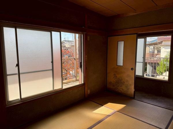 八尾市曙町３丁目の中古一戸建て