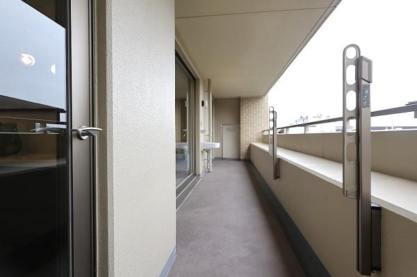シャルマンフジ鴻池新田グランフォーラム　【中古マンション】