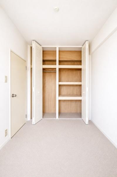 小阪パークハイツ弐号棟　【中古マンション】