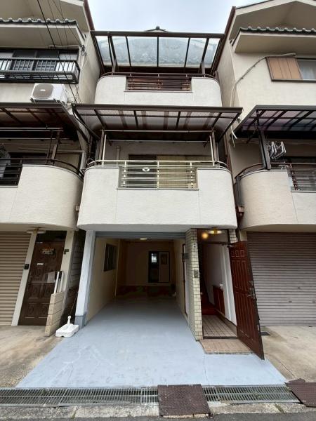 大阪市生野区中川東2丁目 【中古戸建】
