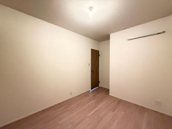 万葉ハイツ小阪菱屋西　【中古マンション】