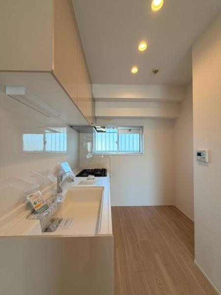万葉ハイツ小阪菱屋西　【中古マンション】