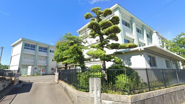 一宮市千秋町小山字城(一宮市立千秋南小学校)