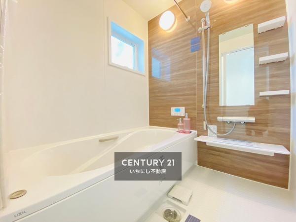 一宮市三条字郷内西の中古一戸建て