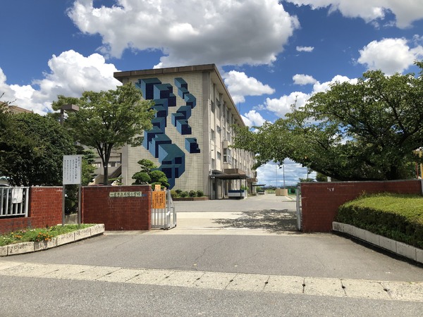 一宮市平島1丁目の土地(一宮市立丹陽小学校)