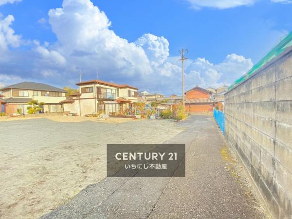 一宮市木曽川町里小牧字上川原の中古一戸建て
