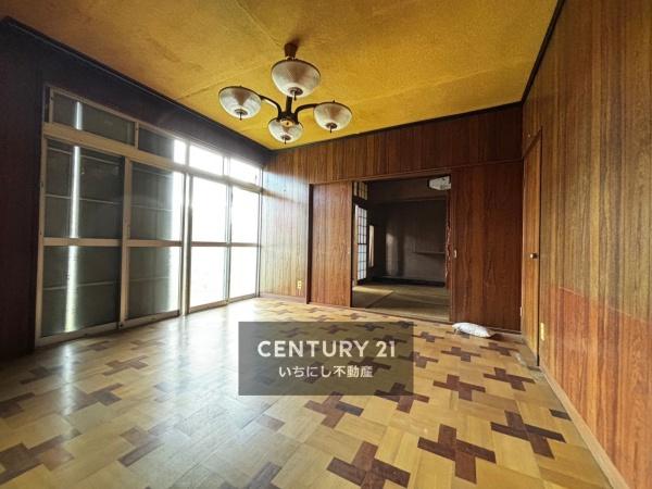 一宮市浅井町小日比野字郷前の中古一戸建て