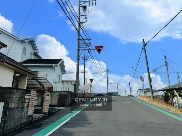 一宮市木曽川町里小牧字道路寺の中古一戸建て