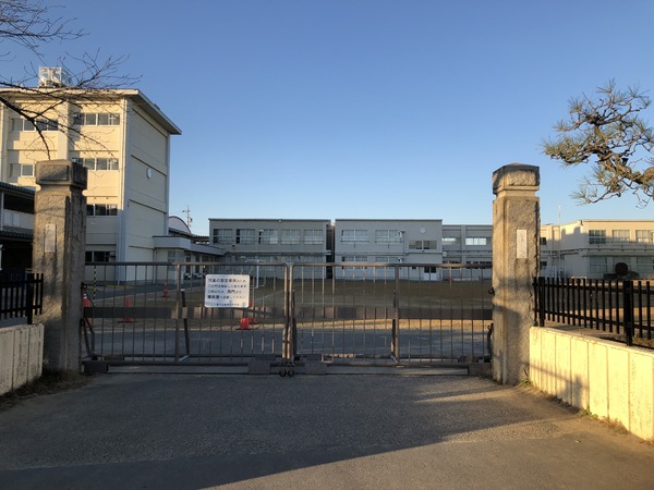 一宮市大毛字向野の土地(一宮市立葉栗小学校)