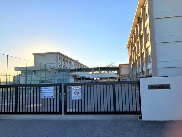 一宮市大毛字向野の土地(一宮市立葉栗中学校)