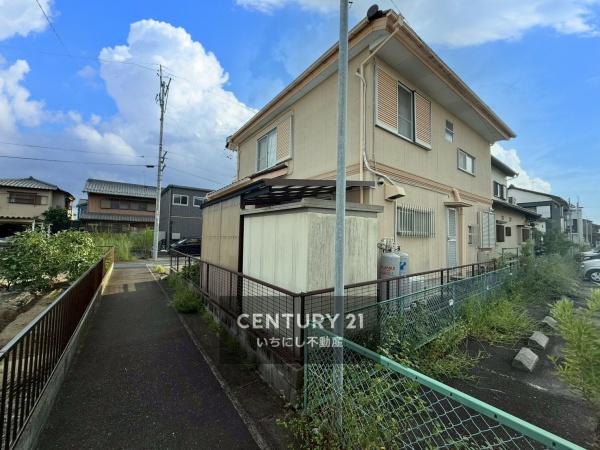 一宮市木曽川町里小牧字清水の中古一戸建て