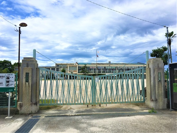 一宮市木曽川町玉ノ井字大縄場四ノ切の中古一戸建て(一宮市立木曽川西小学校)