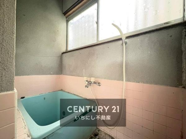 一宮市木曽川町玉ノ井字大縄場四ノ切の中古一戸建て(バス)