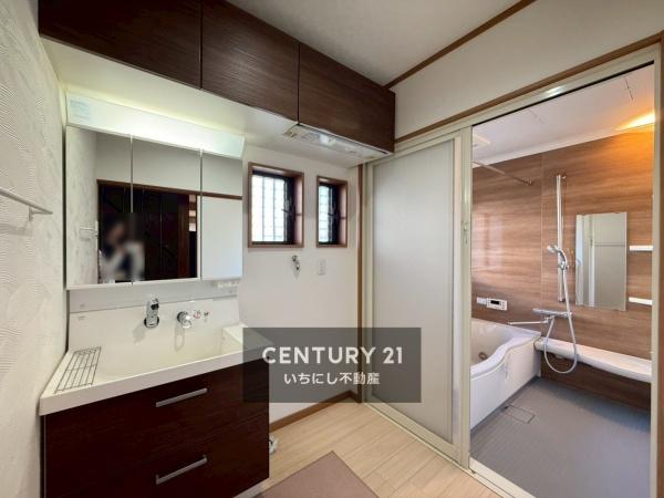 一宮市浅井町河端字吹の中古一戸建て