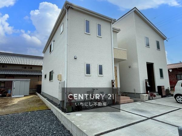 一宮市三条字古川の中古一戸建て