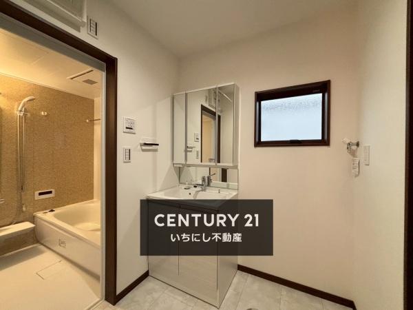 一宮市馬見塚字長畑の中古一戸建て
